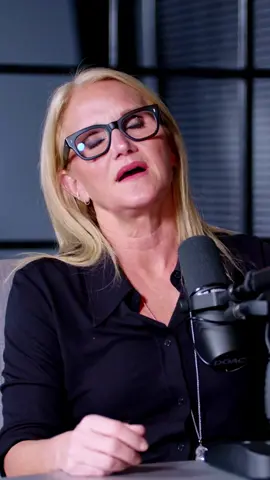 If you're feeling stuck in anyway, personally or professionally, you must watch this. Mel Robbins x The Diary Of A CEO OUT NOW! 🔥