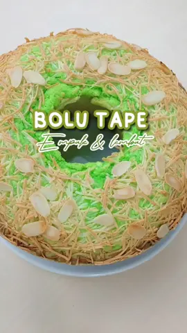 BOLU TAPE PANDAN💚 Bolu Tape yang enak wangi super empuk dan lembut. #bolutape #bolutapekeju #resepbolutape #olahantape #resepabi #bolutapepandan #bolu #bolutapesingkong 