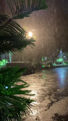 Bahagia Itu Sederhana …#rain #desember #kalimantanbarat #pontianak #pontianakviral #fypシ゚viral #bismillahfyp #tiktok #justcontent 