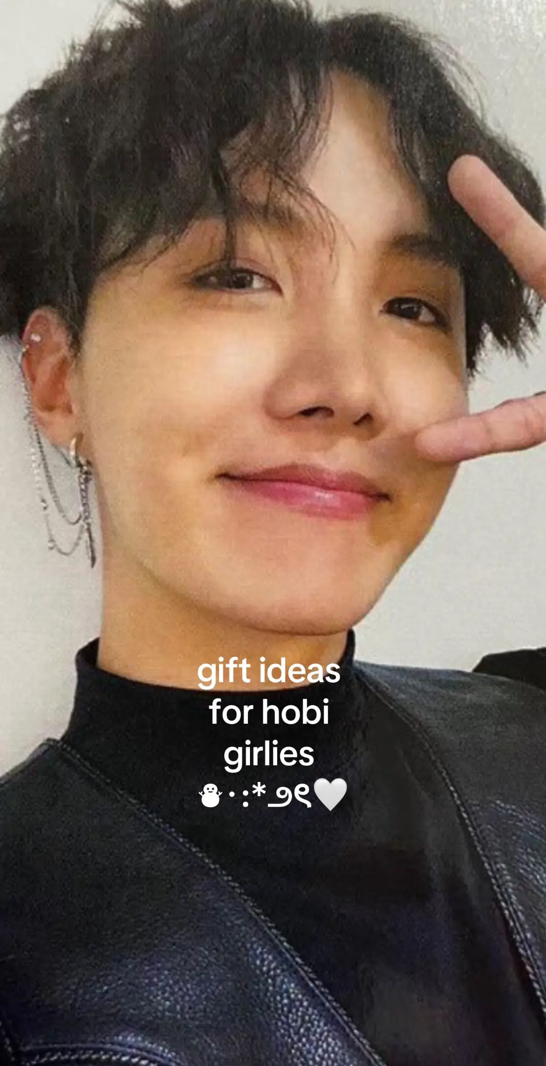 what to get the hobi girlies in your life this holiday #jhope #junghoseok #hoseok #bts #btsarmy #bts_official_bighit #kpop #fyp 