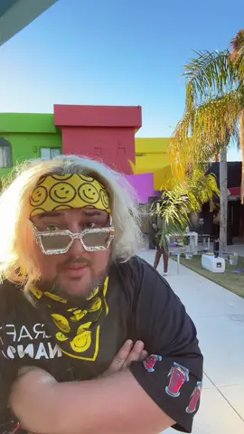 Why, this might be the last Graffiti Mansion 🎨 ever ¯\_(ツ)_/¯ 