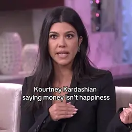 your thoughts? #kourtneykardashian #kardashian #foryoupage #viral 
