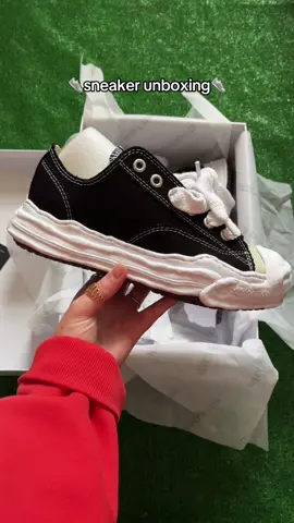 i am obsessed, the most fire sneaker and will match everything‼️‼️‼️ #streetwear #haul #maisonmiharayasuhiro 