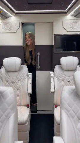 Mercedes-Benz Sprinter Exclua 😍 @Fakhoury Motors #carsoftiktok #laurab 