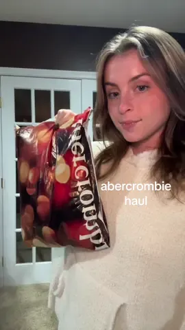 Cant wait to wear this tomorrow!! #abercrombiehaul #abercrombiestyle #unboxing #haul #haultok #holidayoutfit #holidayfit #workholidayparty 