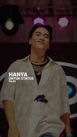 Vidi Aldiano - Status Palsu #vidialdiano #vidipodhub #statuspalsu #statuspalsuvidi #vidialdianostatuspalsu #lirik #musik #CapCut #fyp 