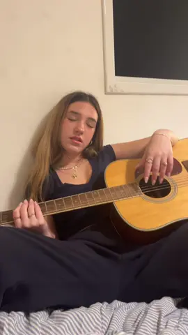 גם כןסית וגם זמרת❤️🌸 #פוריו #גיטרה #מרגש