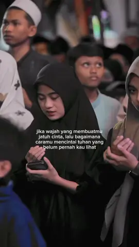 ciptaannya aja indah, apalagi penciptanya #mahalulqiyam #majelis #majelissholawatindonesia #sholawatan #sholawatan_hati_tenang #sholawatan_bikin_adem #ademayem #pemburusyafaat #pejuangmahalulqiyam #shollualannabimuhammad 