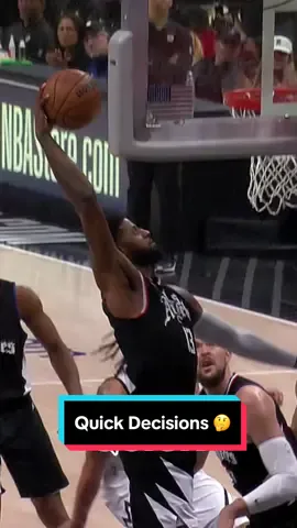 #PaulGeorge went 🆙 there and threw it ⬇️😤 #NBA #Clippers #Dunk 