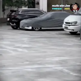 Sai lầm lớn nhất của tuổi trẻ là đối tốt với quá nhiều người.. Để khi vấ.p vào hoàn cảnh kh.ó khăn thì chẳng đứ.a nào n.ó ngó. ‎ ‎