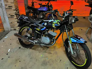 #diseñodemoto #ax100suzuki🚫🔥 #racing #viraltiktok #Ecuador #ax100suzuki🇪🇨🏁 #ax100suzuki #suzuki #tuning #calcas #melo #2t #wrap 