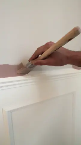 Do you find this relaxing? Just realised i haven’t put much of my cutting in on here. How did i do? #asmr #decorating #painting #paint #relaxing 