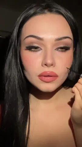 Balkan Beauty Inspired Makeup & Romanian Rhythms #balkangirl #balkan #balkangirls #romania #makeuptutorial #makeup #makeupartist #balkanmakeup #traditional #makeuptrend #turkishgirl #türkansoray #soray #blackhair #eyelashes #cateyeliner #beauty #slavicgirl #bosnia #bulgaria #bosanka #balkanboy #serbia  #bosna #brunette #model  #balkans #jugo  #makeup #turkey 