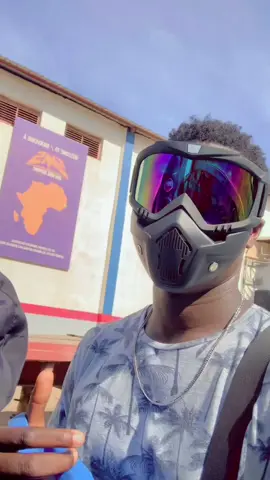 Les masques Moto sont disponibles a 🏷️8.000F WhatsApp /📲+221752590000 #masque #moto #pourtoi #foryou #senegal #dakar  @𝐃𝐈𝐎𝐍𝐄🔱 