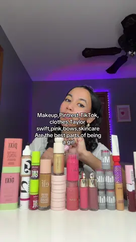 Just a girl🎀  #makeup #beauty #sephora #teen #girls #teengirls #girly #makeupgirls #foryoupage #fyp #grwm #preppy #cleangirl #katiefang #linayahaquino #getreadywithme #makeupproducts #makeupreview 