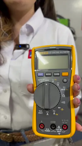 #fluke #fluke117 #ingenieros #industria #ectricidad #herramientas #professional #multimetro #multimetrofluke #flukemultimeter 