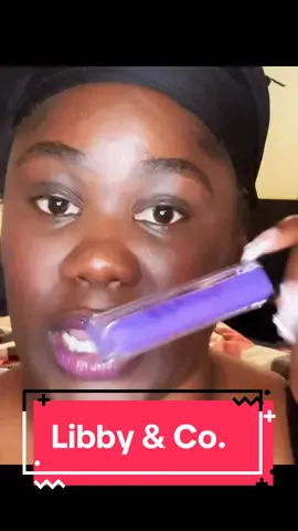I love how the color changes to the ph of your lips 😍 #moodchanginglipgloss #plumpinggloss #lipgloss #lipglossdrip #lipplumpinggloss #libbyandco #BeautyTok 