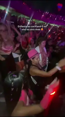 Perdon pero no supero este dia 😩🥺🥰🩷🌸 #karolgcolombia #msbf #medellincolombia #mañanaserabonito 
