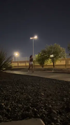 Running influencers be like …  #runtok #Running #runnergirl #halfmarathontraining #slowrunner #runner #arizona #funnyvideos 