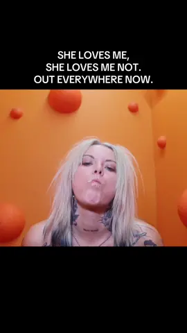 VIDEO PREMIERING 10AM PST. RUN IT UPPPPPPPPP <3 