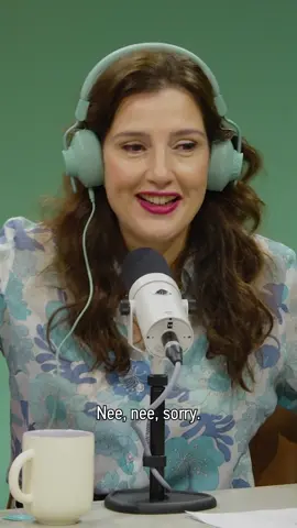 Bassie?! 🤡 #chantalentina #bassie #adriaan #bassieenadriaan #grappig #aantrekkelijk #idool @chantaljanzenofficial @tiptoptina