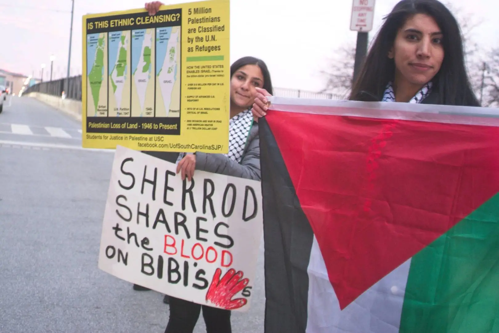 Some photos I took of this Cleveland Peace Action protest outside the building that U.S. Senator Sherrod Brown's office is in. Activists met with Sherrod Brown's staff before I got there. #peace #action #sherrodbrown #senate #congress #silentsherrod #palestine #israelwarcrimes #stopfundinggenocide #stoparmingisrael #stopgenocide #ceasefirenow #peacenotwar #protest #citizenjournalism #photojournalism #freepalestine #freepalestine🇵🇸❤️ #☮️ 