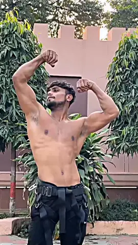 No Caption 🔥👀💪🏻 - #junedfitness1 #Fitness #veinscheck #beginnerworkout #gymmotivation #fitnessmotivation #fitnessindia #pakistan #fitnesslover #Body #diet #fouryoupage #viral #newtrend #fouryou #viralvideo #fitnessindia 