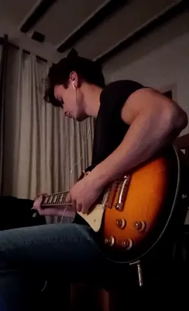 will ya pour me one for the road #onefortheroad #arcticmonkeys #am #alexturner #guitarcover #electricguitar #guitarsolo #guitar #cover #jamiecook #nickomalley #matthelders #fwn #sias #humbug #wpsiatwin #parati 