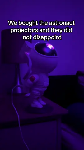 We bought both astronaut projectors. They’re super cute and both project amazingly. We prefer the larger one as it’s quieter when switched on even though its less compact. So dreamy 🪐💫👩‍🚀 #fyp #tiktok #astronaut #astronautprojector #galaxy #stars 