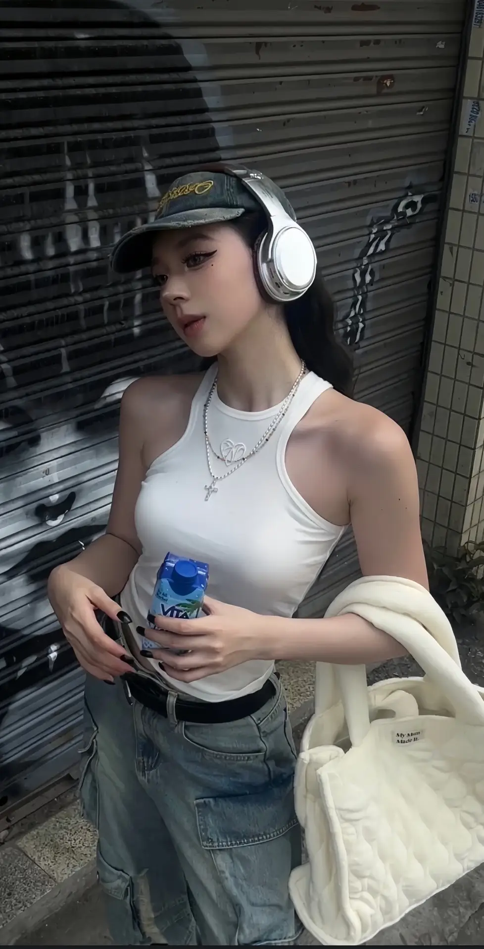 Thiếu anh tình này trống. Có anh tình nồng cháy… #OOTD #ootddouyin #moingaymotoutfit #phoidoxinh #phoidochat #phongcach #oufitideas #thoitrangnu #fypシ゚viral #style #foryou #xuhuong 