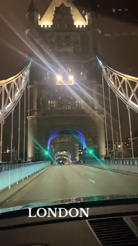 London 🇬🇧Tower bridge ✨#towerbridge #towerbridgelondon #london#londonlife #londontiktok #fy#fypage#foryou#viral#PlacesToVisit #foryoupage #amazing #tiktok #✨  