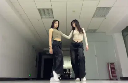 ‘ BABYMONSTER - 2NE1 MASH UP’ #xuhuong #douyin #viral #trending #viralvideo #xh #xhtiktok #tiktokviral #trendingvideo #babymonster #2ne1 