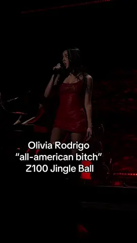 #oliviarodrigo closing out #z100jingleball #iheartjingleball2023 
