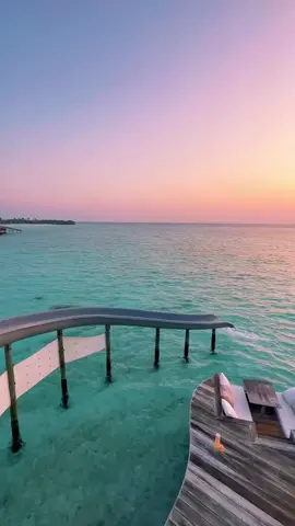 Who do you want to come here with? 📽️: @juliagal_ #Visitmaldives #sunnysideoflife #Maldives #Tiktoktravels
