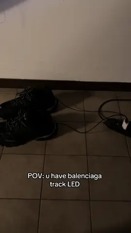 costantely in charge💀 #fyp #balenciagatrackled 