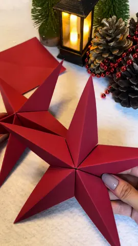 Uma ideia super criativa e simples para deixar sua decoração de natal incrivel. 🎄 #natal #decoracao #decoracaonatalina #decorandoacasa #feitoamao #facavocemesmo 