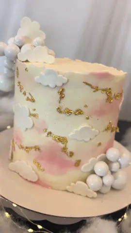 So proud of this Cloud 9 baby shower theme. I made the cake dulce de leche 🤤 and most of the items i got off amazon ☁️☁️ #babyshower #cloud9babyshower #babyshowertheme #cloud9 #fyp #babytok #cake #cakedecorating #eventplanning 
