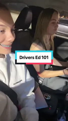 drivers education 101 🤓 #driversed #driverseducation #kenleyandmaria #seveneleven #carjams #girlbestfriends 