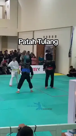 Patah tulang di alami atlit pencak silat. sumber video tertera #pecintasilat #patahtulang 