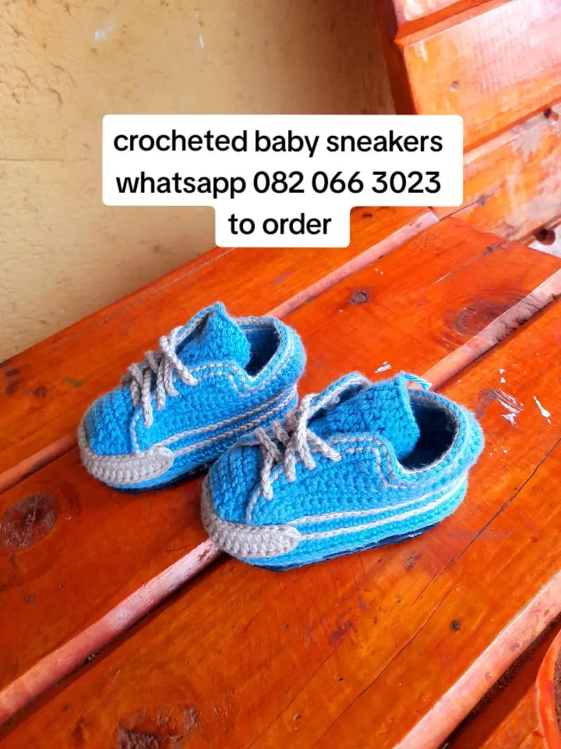 available in size 1 to 5 #crochetbaby ##crochetbabyshoes #handmade #babyshoes #SmallBusiness #southafrica #fyp #crochetproject #crochetersoftiktok #SAMA28 