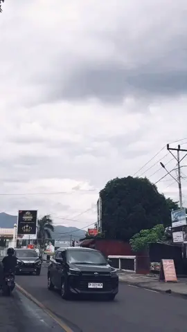apa kabar Maumere#masukberanda #maumere_manisee #nttpride🏝🔥 #storywa 