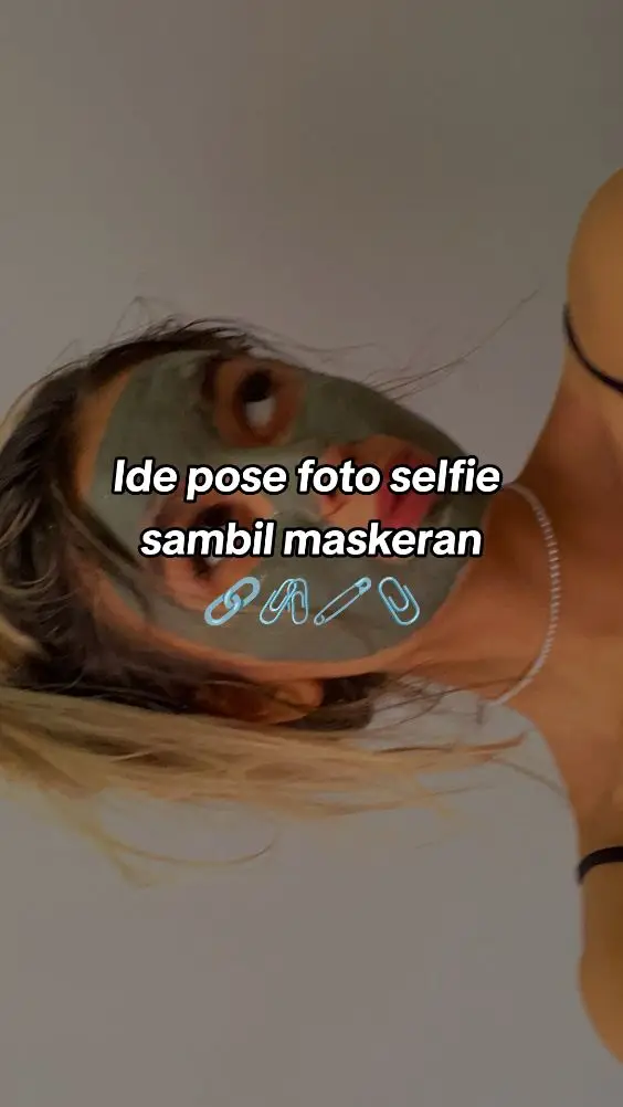 beberapa ide foto selfie sambil maskeran yang bisa kalian coba nih #idefoto #idefotoselfie #idefotoaesthetic 