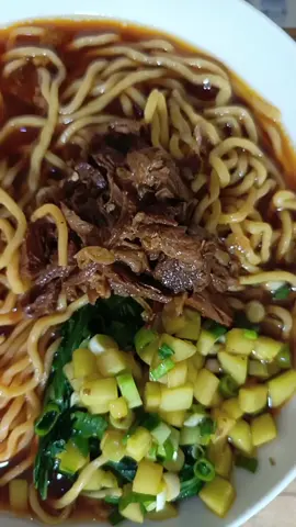 makan mie ayam #mukbang #mukbangeatingshow #mukbangvideo #mieayam #mieayamthebstt 