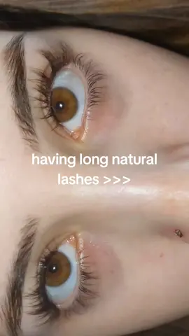 this is them w/o mascara too #lashes #longlashes #longlashescheck #eyelashserum #glowforitlashes 