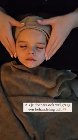 #fyp #fypシ゚viral #daughter #salon #facial #mybaby #relaxing #facemassage #Love 