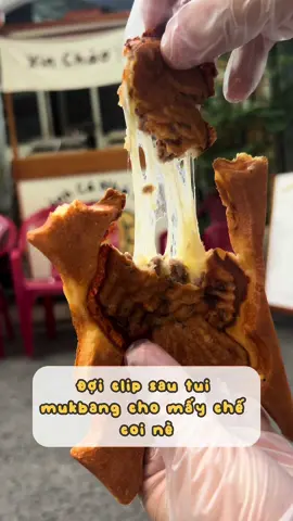 Nay Mía thử “Bò xào x Phô mai kéo” 🤭🤭🤭🤭🤭🤭🤭🤭🤭🤭 #xuhuong #viral #xuhuongtiktok #review #LearnOnTikTok #ancungtiktok #banhcanhamia #khoinghiepniemtin #Learnontiktok3nam #Master2023byTikTok #saigonhomnayangi #banhcataiyaki 