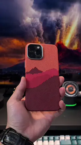 Ốp dạ quang vân carbon siêu mỏng :)) #nghienop #oplungiphone #oplungchongsoc #oplung #oplunganime 