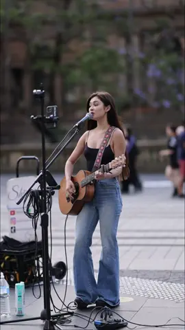 But I’ve got a Blank Space baby, and I’ll write your name 💗 #blankspace #taylorswift #shirina #busking #blankspacetaylorswift 