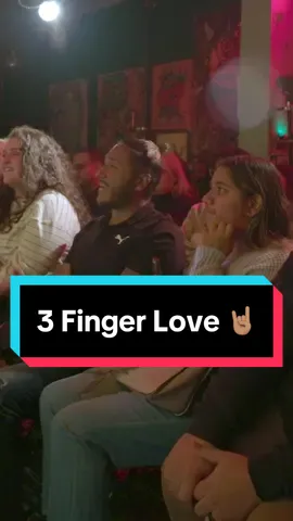 3 finger love 🤘🏽#standup #fyp #datenight #jokes #martinamini #latinostiktok #fypシ #crowdwork #dctiktok 