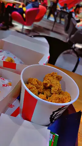 one night at KFC #kfc #kfckarachi #tiktokpakistan #karachi #foryou #foryoupage #foryoupage 